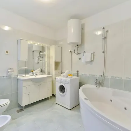 Apartment Insula