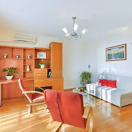 Apartment Insula Kozino