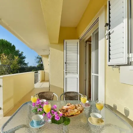 Apartment Insula *